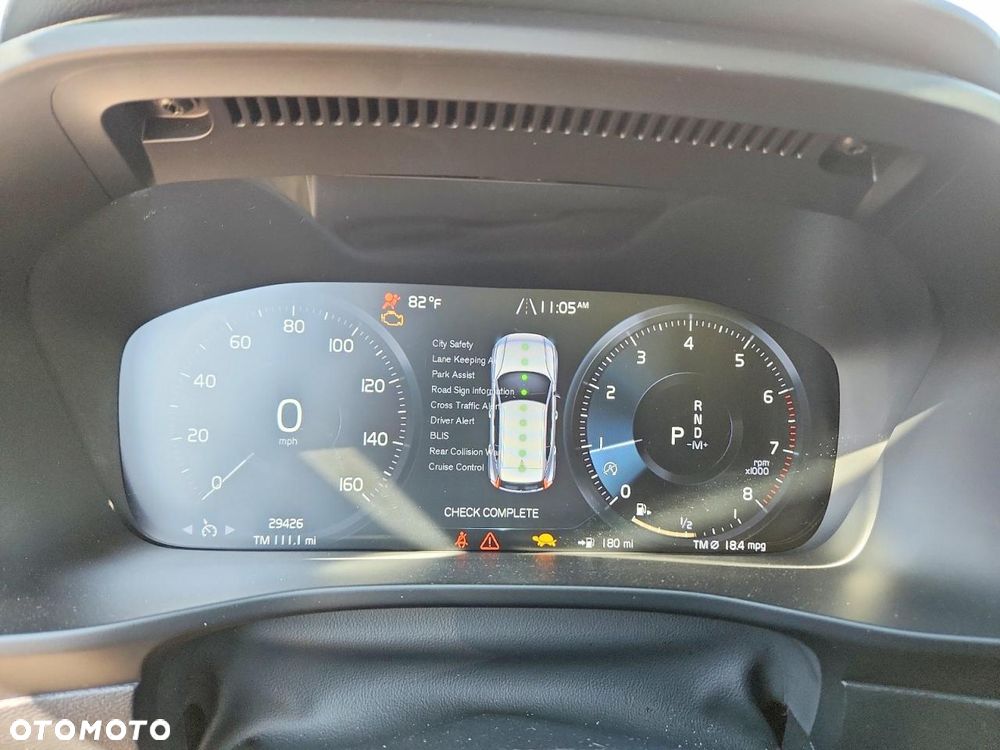 Volvo XC 40 T5 AWD Geartronic Momentum Pro - 10