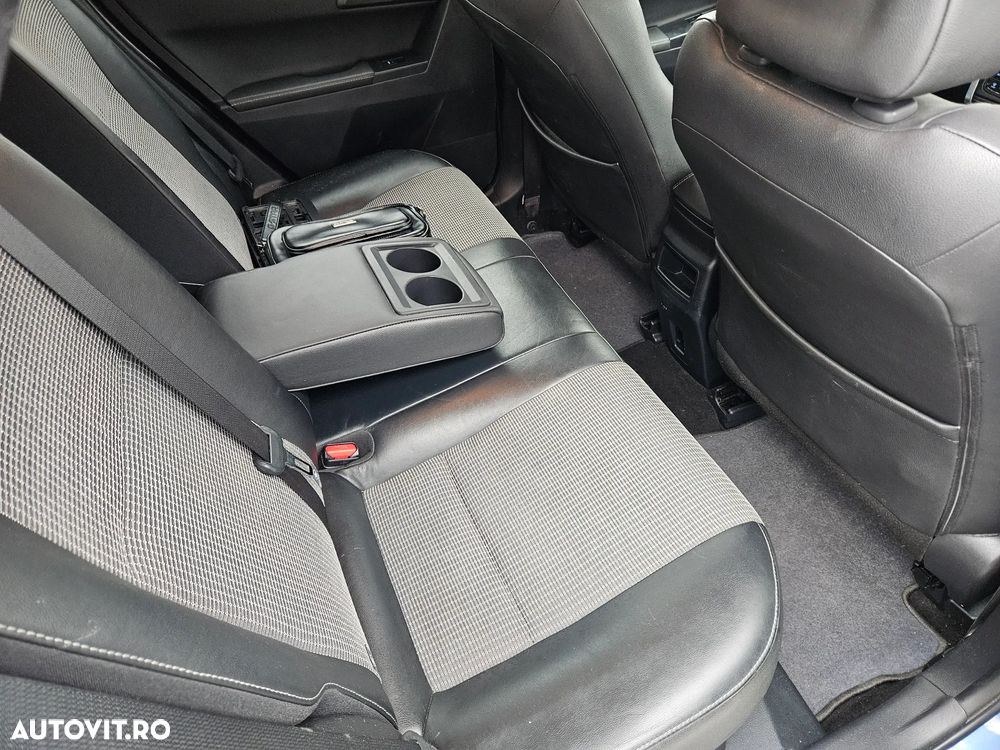 Toyota Auris 1.8 Hybrid Executive - 16