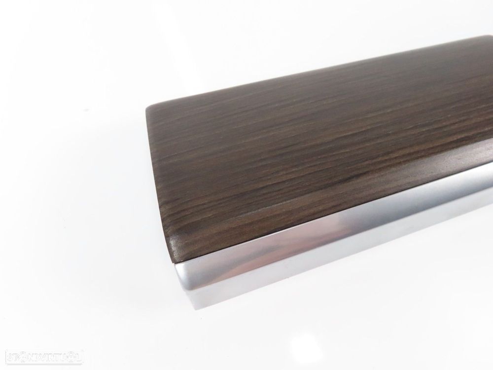 Friso do tablier em Madeira Natural Direito Seminovo/ Original BMW 7 (F01, F02,... - 2