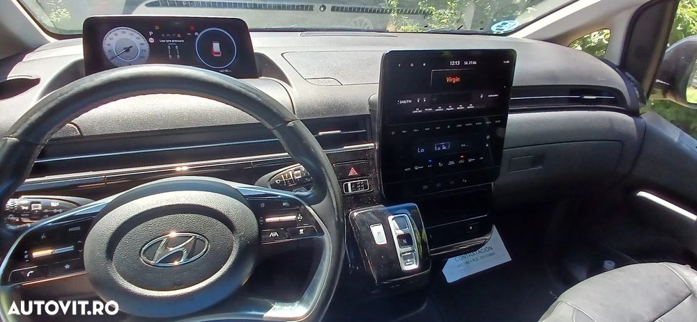 Hyundai Staria - 2