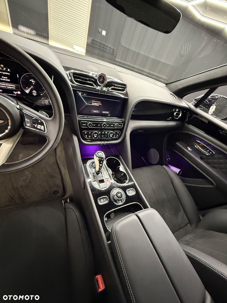 Bentley Bentayga - 26