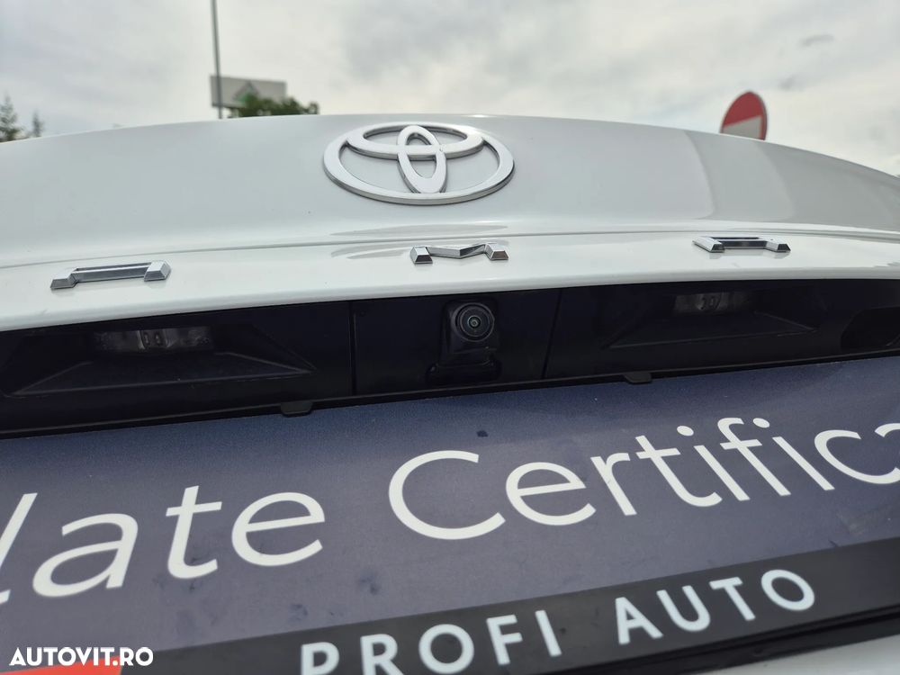 Toyota Camry 2.5 Exclusive - 9