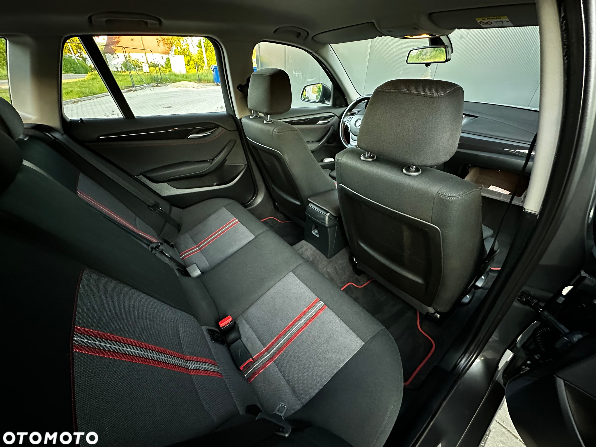 BMW X1 xDrive18d - 12