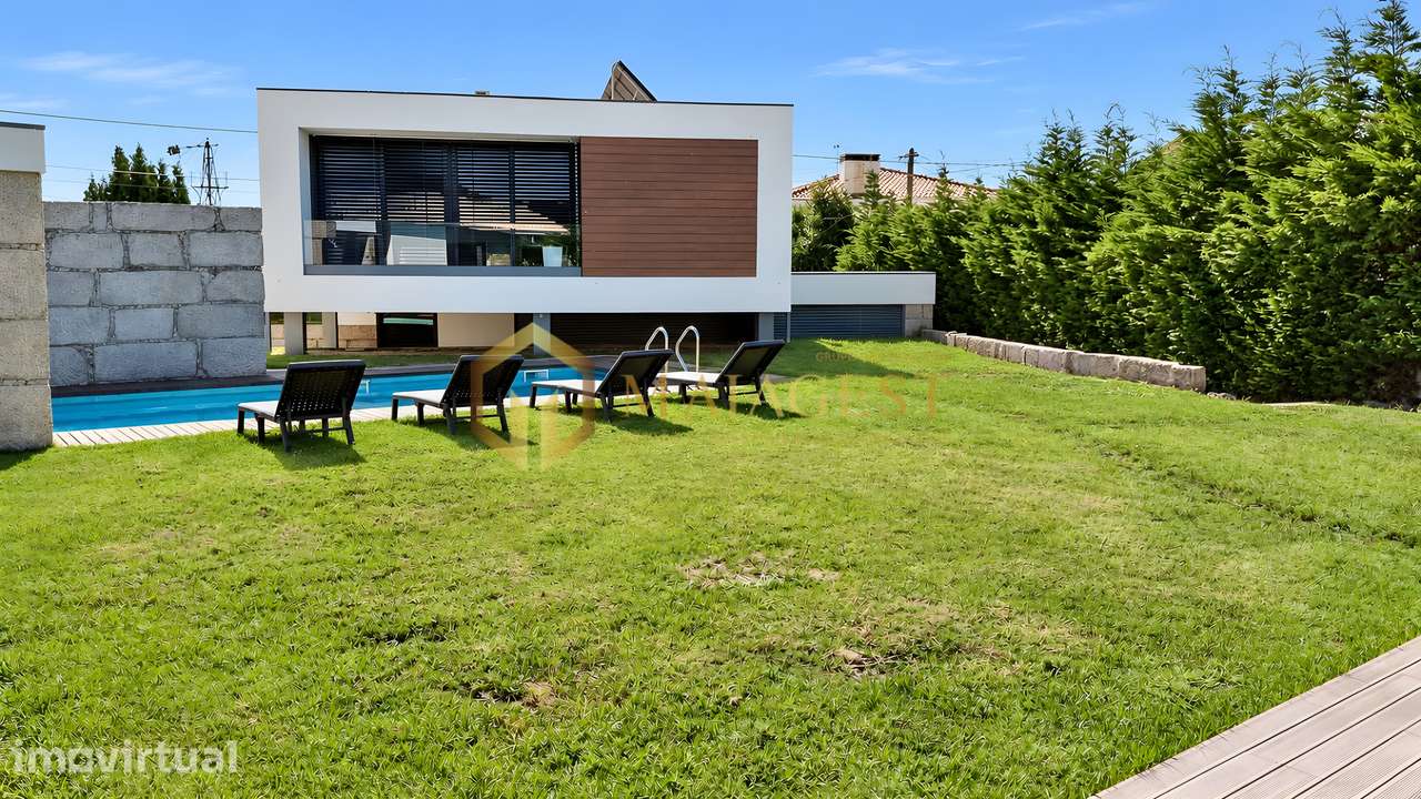 Moradia T3 Independente com Piscina, Amplo Jardim e Privacidade - Grande imagem: 5/17