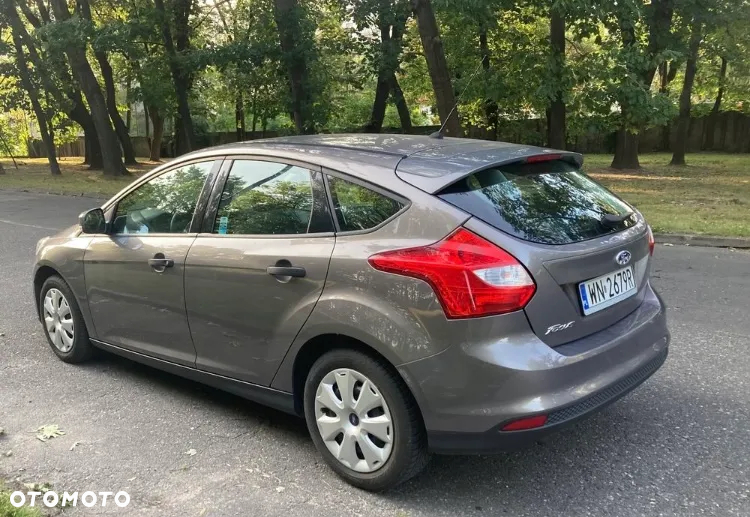 Ford Focus 1.6 Edition - 6
