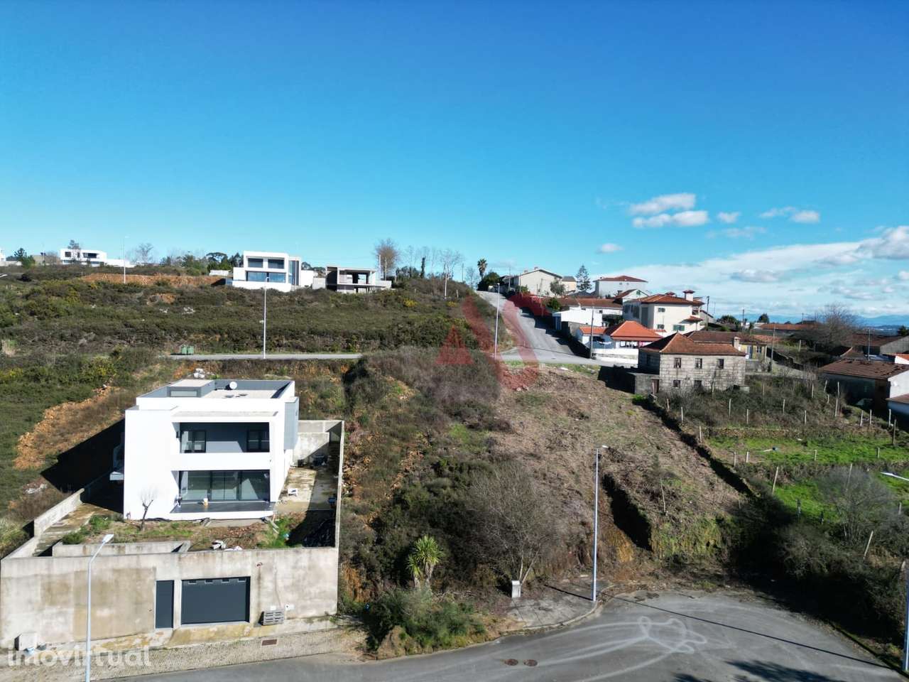 Lote Urbano de 650 m² com Excelente Localização e Vista Panorâmica em - Grande imagem: 3/5