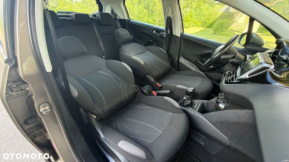 Peugeot 208 95 VTI Active - 13