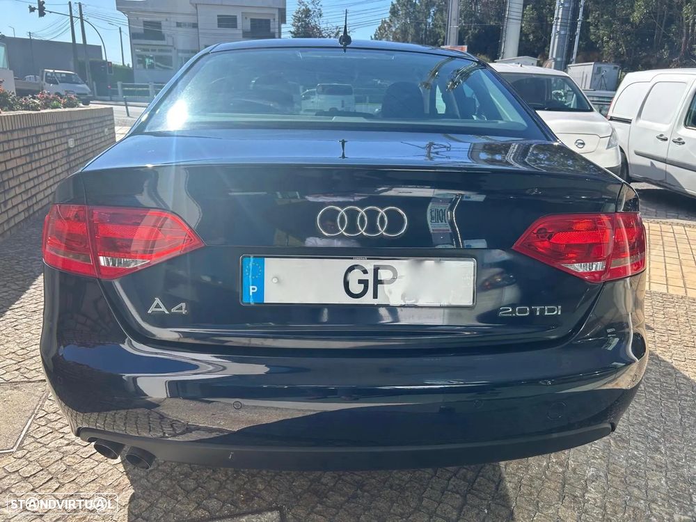 Audi A4 2.0 TDI Advance - 11