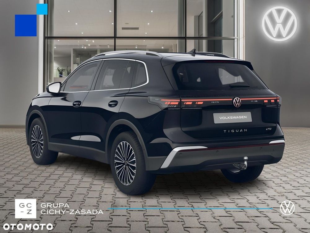 Volkswagen Tiguan - 4