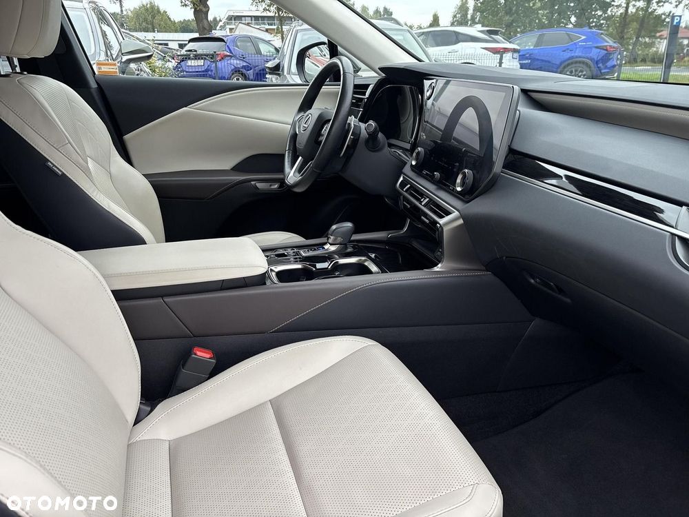 Lexus RX - 20
