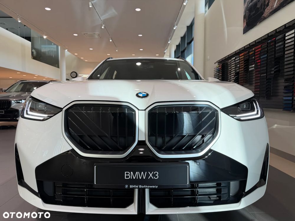 BMW X3 xDrive20 mHEV - 2
