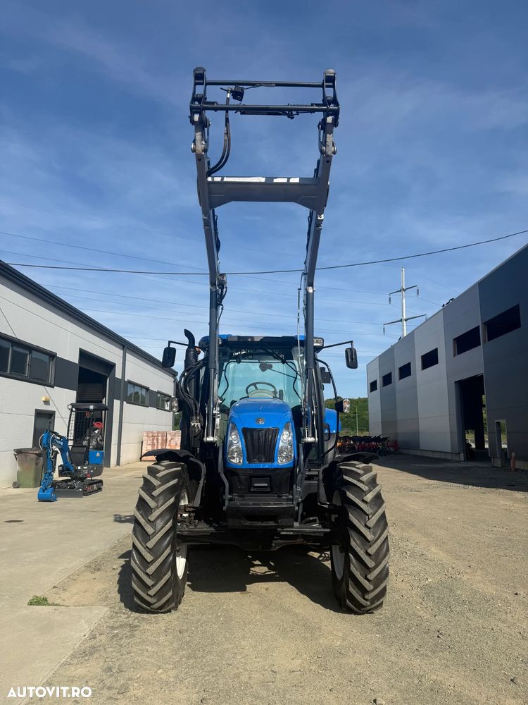 New Holland T6010 Plus cu incarcator frontal - 2