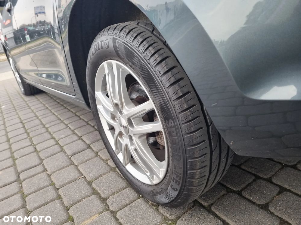 Skoda RAPID 1.4 TDI Ambition - 29