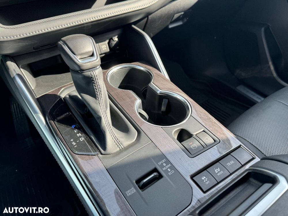 Toyota Highlander 2.5 L Dynamic Force 248CP Exclusive Pearly - 10