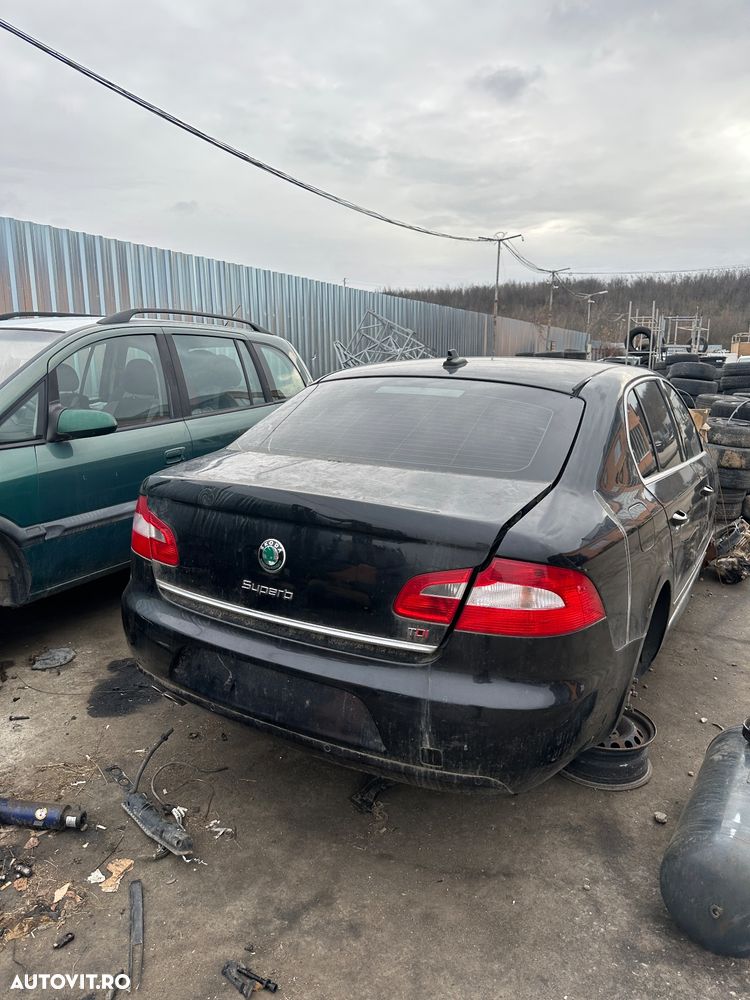 Dezmembrez Skoda superb 2 - 2