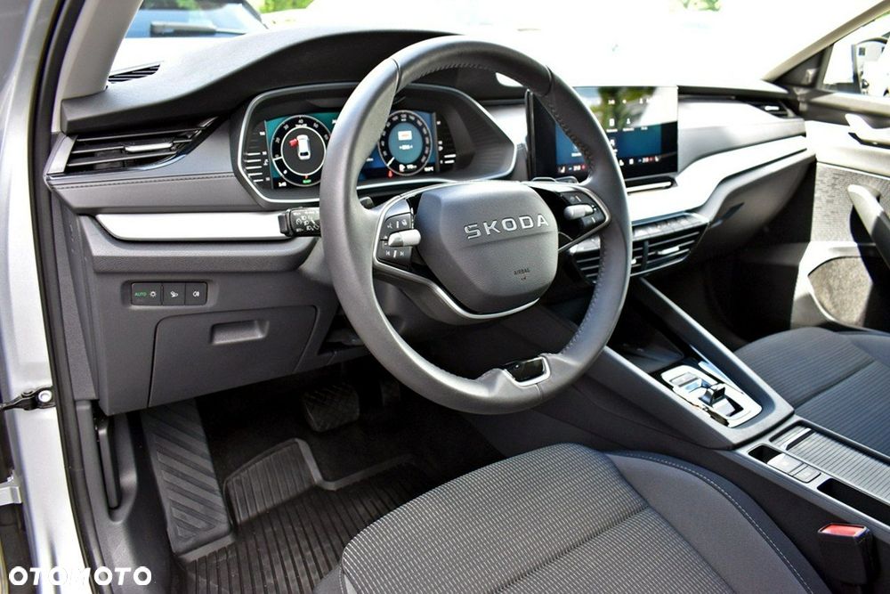 Skoda Octavia 1.5 TSI mHEV Selection DSG - 10