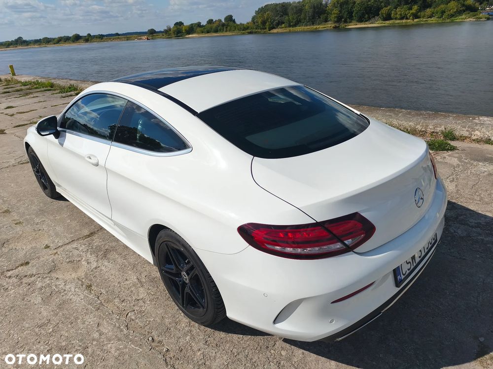 Mercedes-Benz Klasa C 180 9G-TRONIC AMG Line - 4