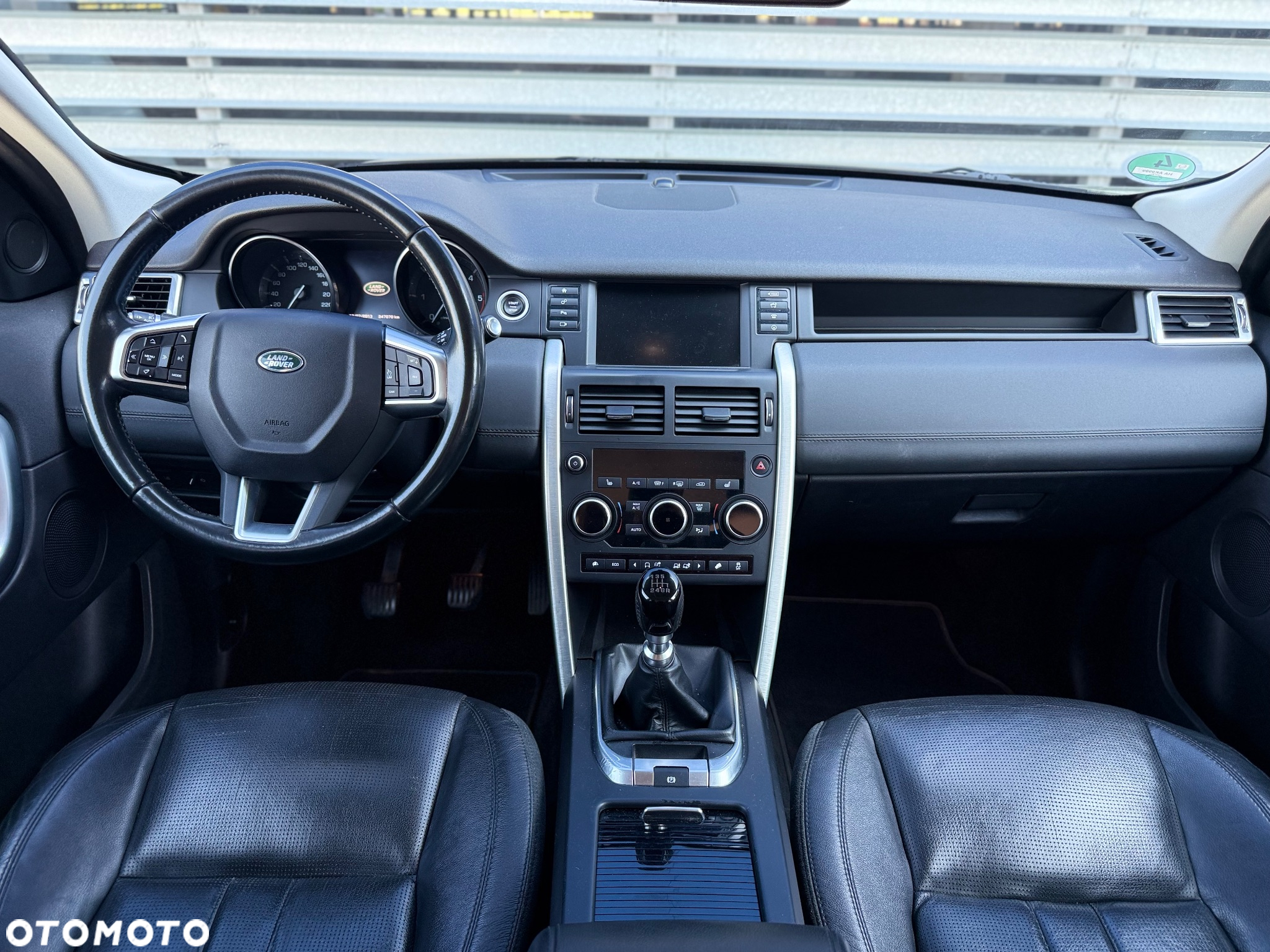 Land Rover Discovery Sport - 17