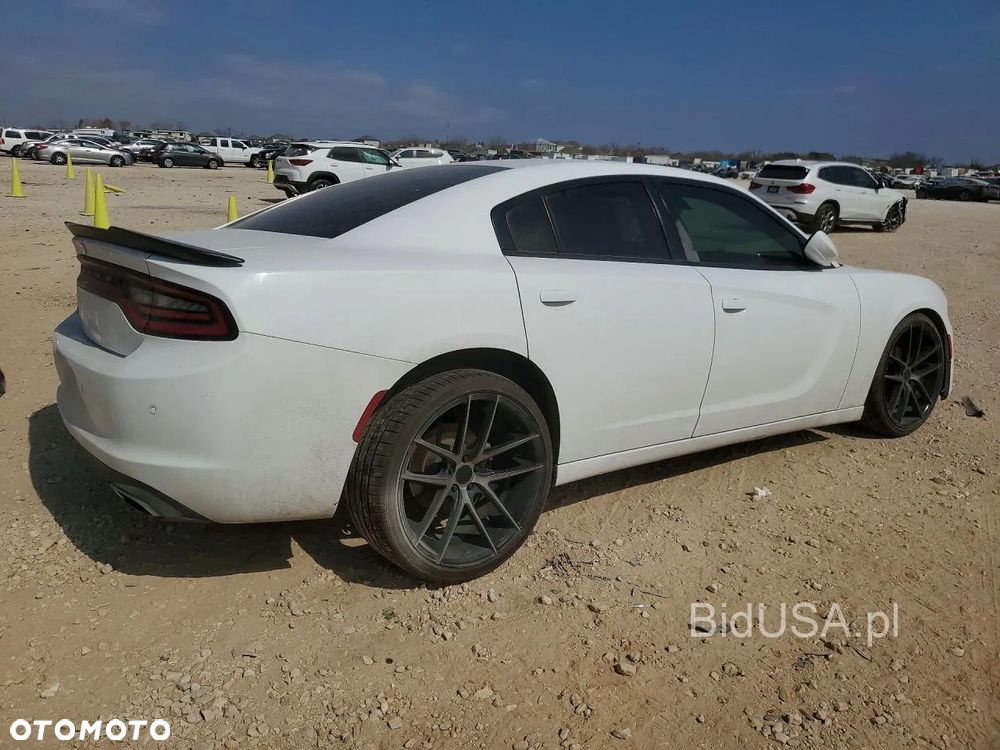 Dodge Charger - 3