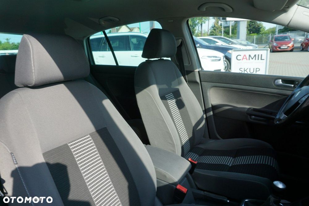 Volkswagen Golf Plus - 25