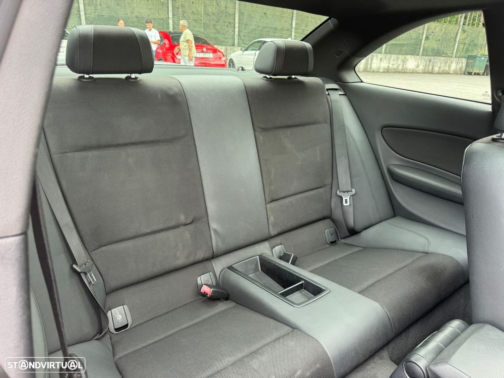 BMW 123 d Coupe - 17
