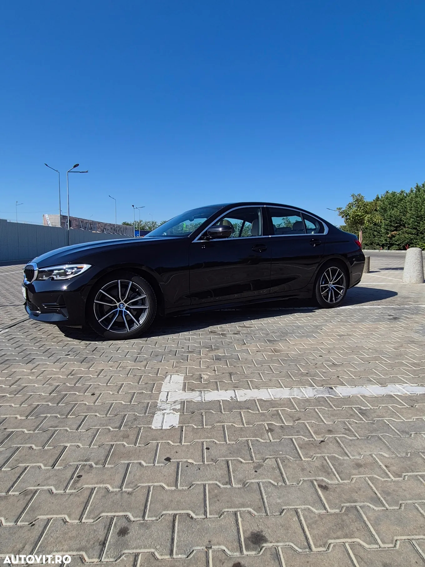 BMW Seria 3 330i AT Sport Line - 33