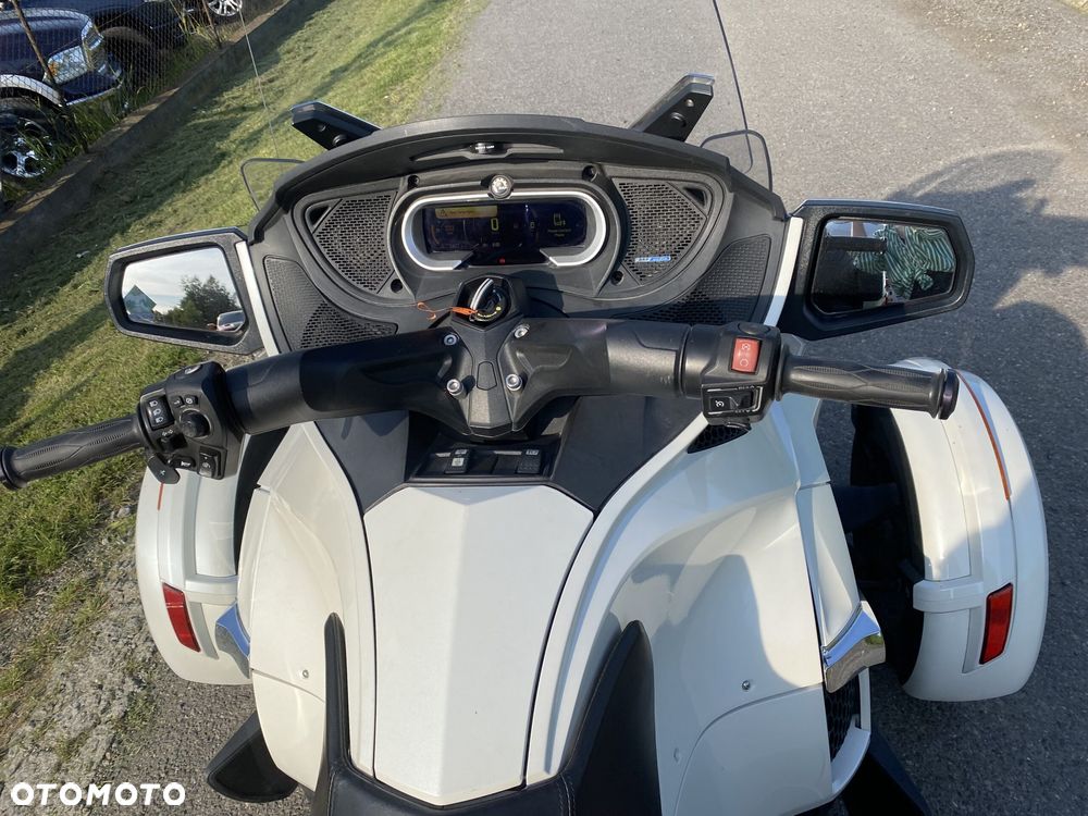 Can-Am Spyder - 7
