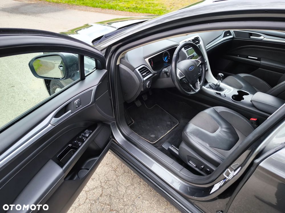 Ford Mondeo - 10