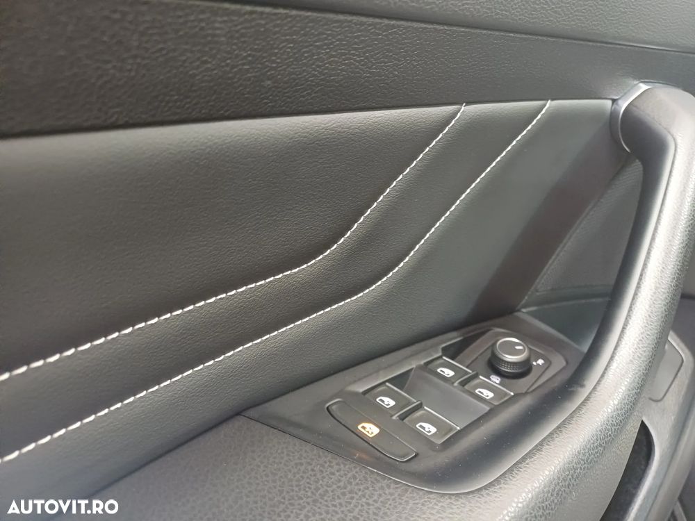 Volkswagen Passat 2.0 TDI DSG Highline - 10