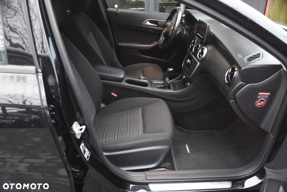 Mercedes-Benz Klasa A 180 CDI BlueEFFICIENCY Edition Style - 8