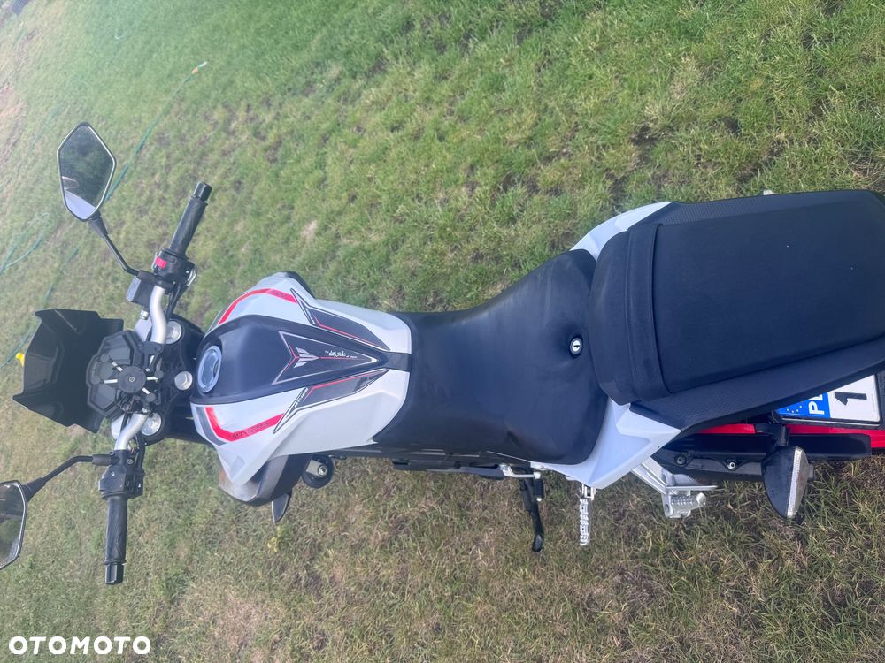Yamaha MT - 2