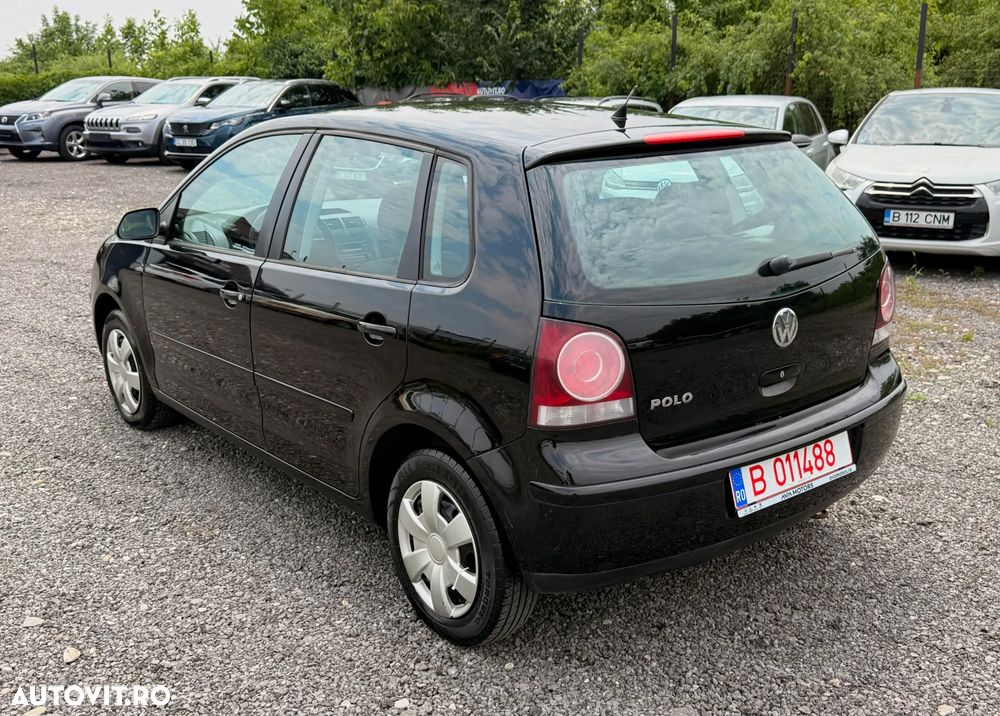 Volkswagen Polo 1.2 Attractive - 3