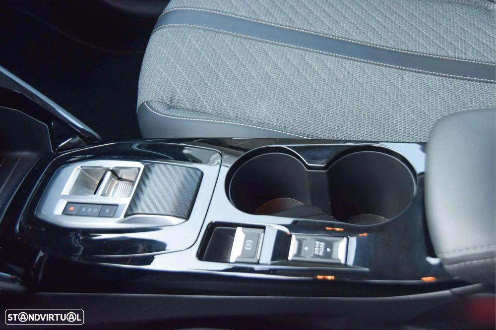 Peugeot 208 1.2 Hybrid Allure e-DCS6 - 7