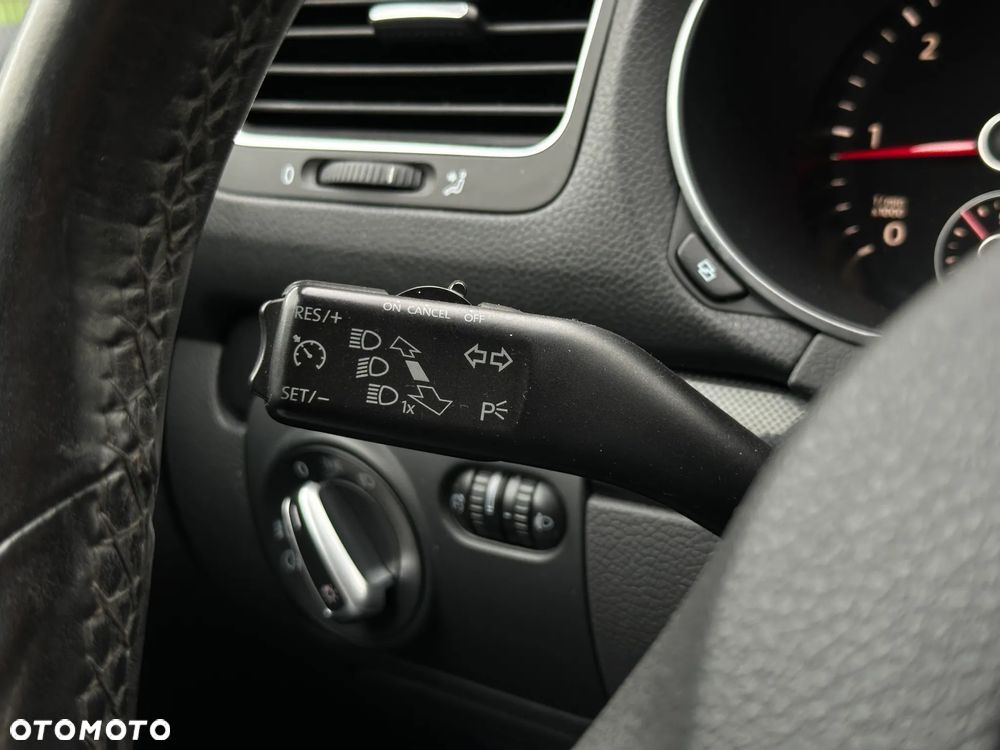 Volkswagen Golf 1.6 TDI DPF DSG Highline - 18