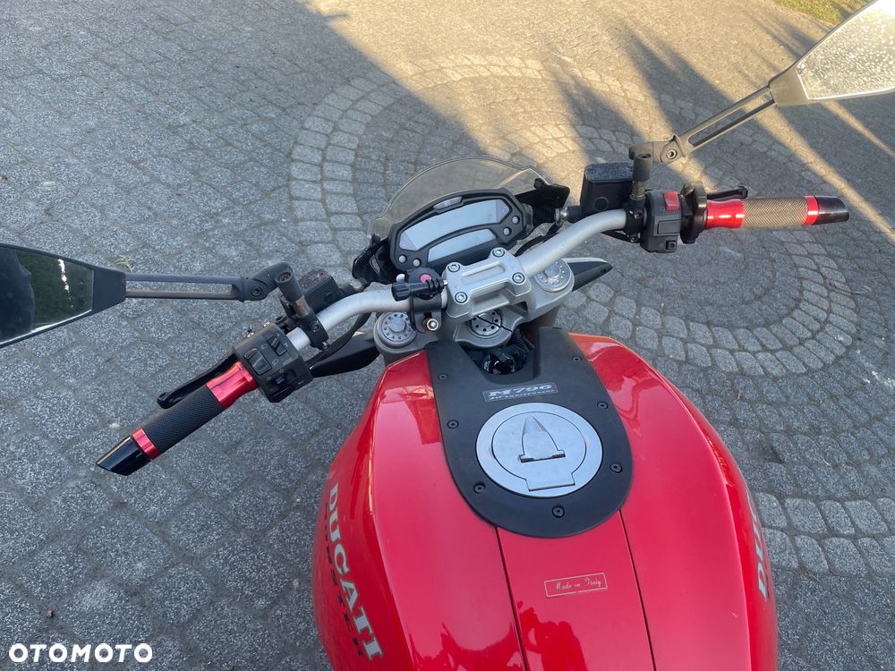 Ducati Monster - 8