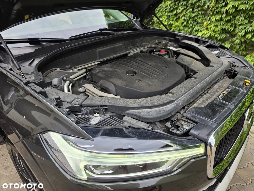 Volvo XC 60 - 30