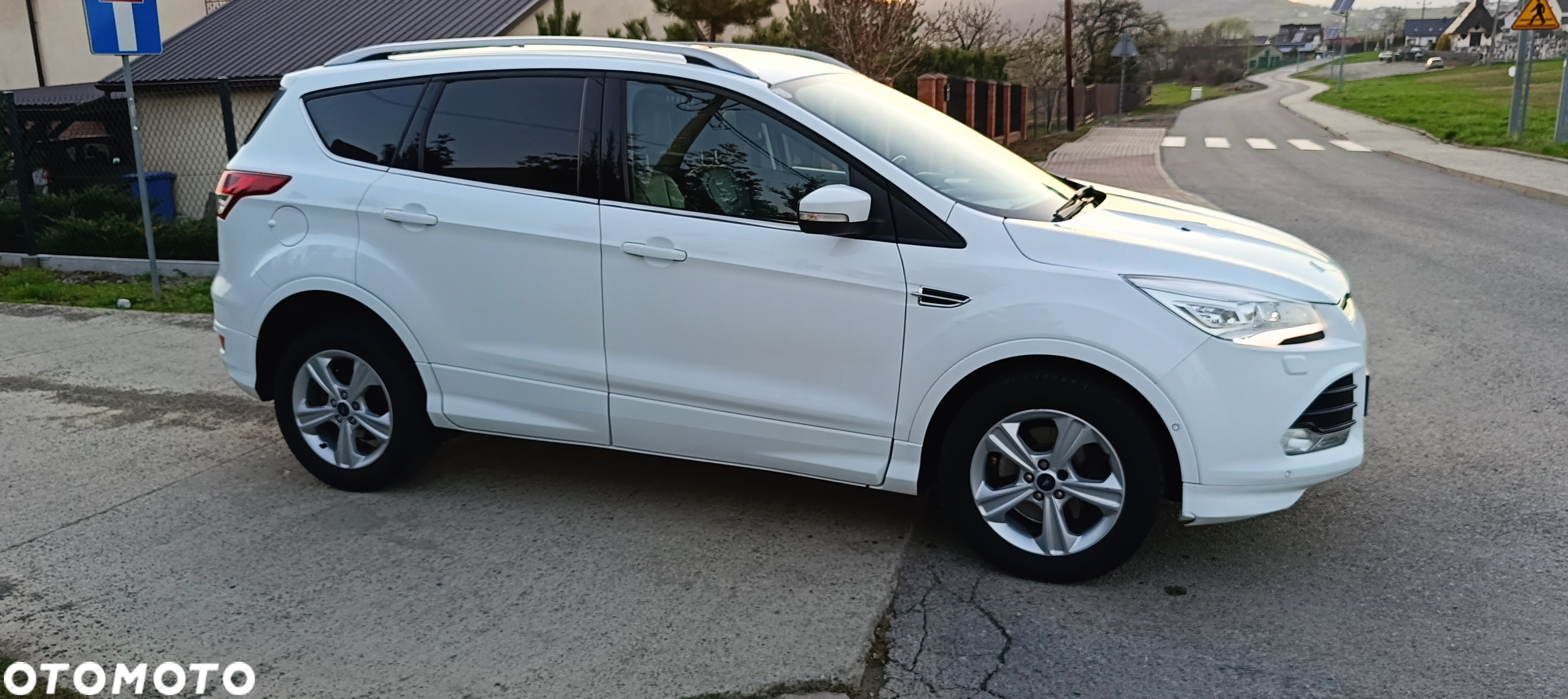 Ford Kuga 2.0 TDCi Titanium S - 4