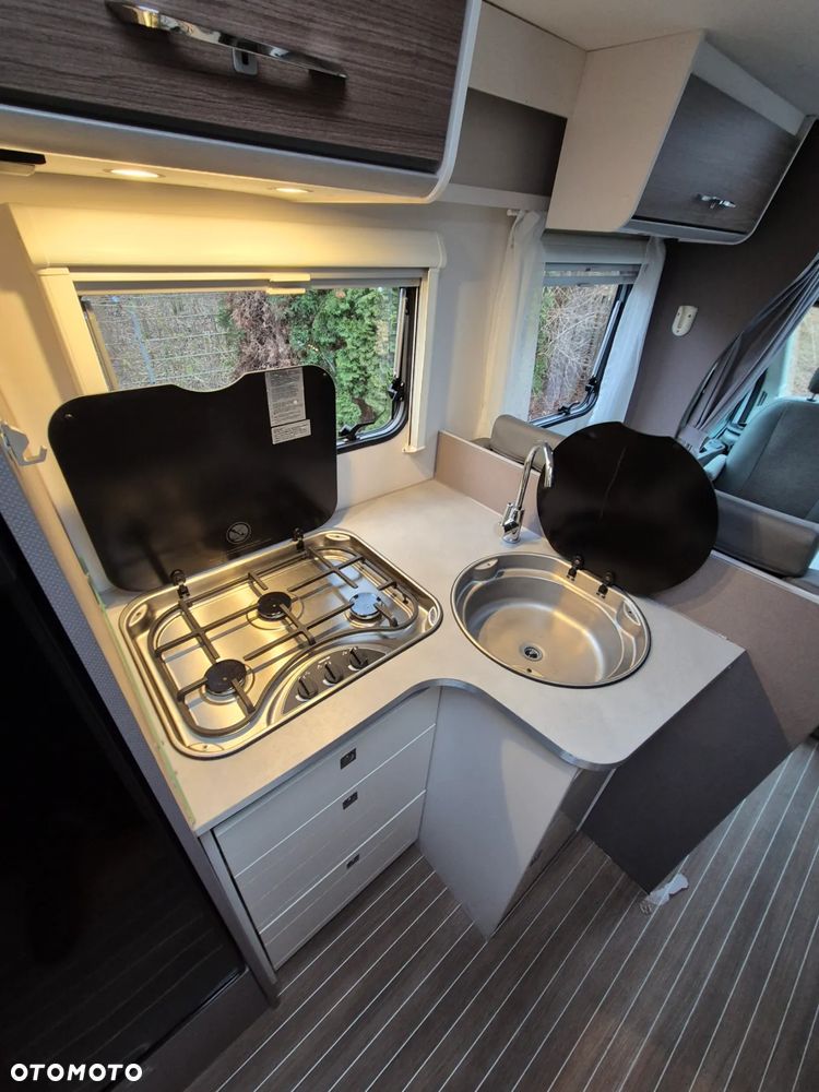 Etrusco 6.9 SF 7m FV23% 4os. MAX doposażony półintegra opuszczane łóżko IGŁA - 24