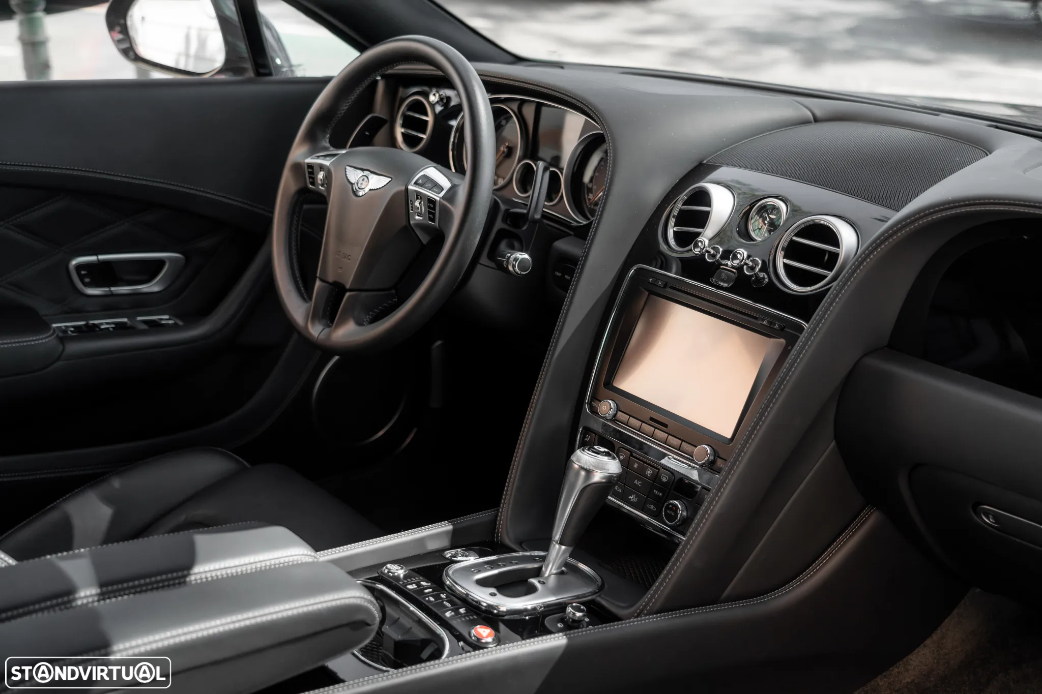 Bentley Continental GT V8 - 11