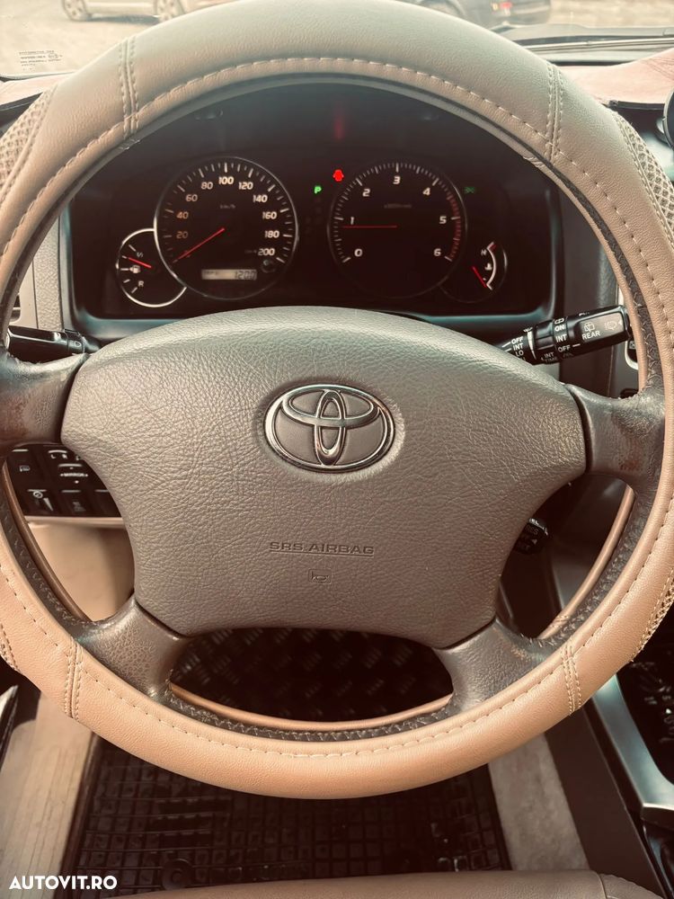 Toyota Land Cruiser 3.0 TD-4D Aut VX - 8