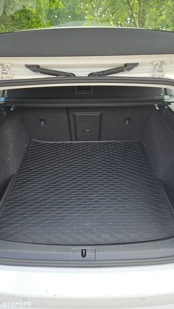 Volkswagen Golf 1.6 TDI BMT Comfortline - 12