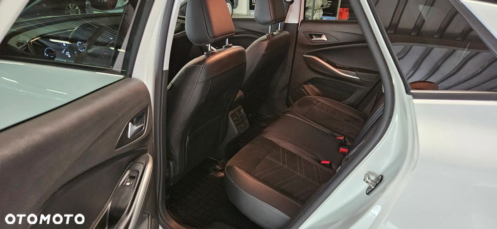 Opel Grandland 1.2 T GS S&S - 9