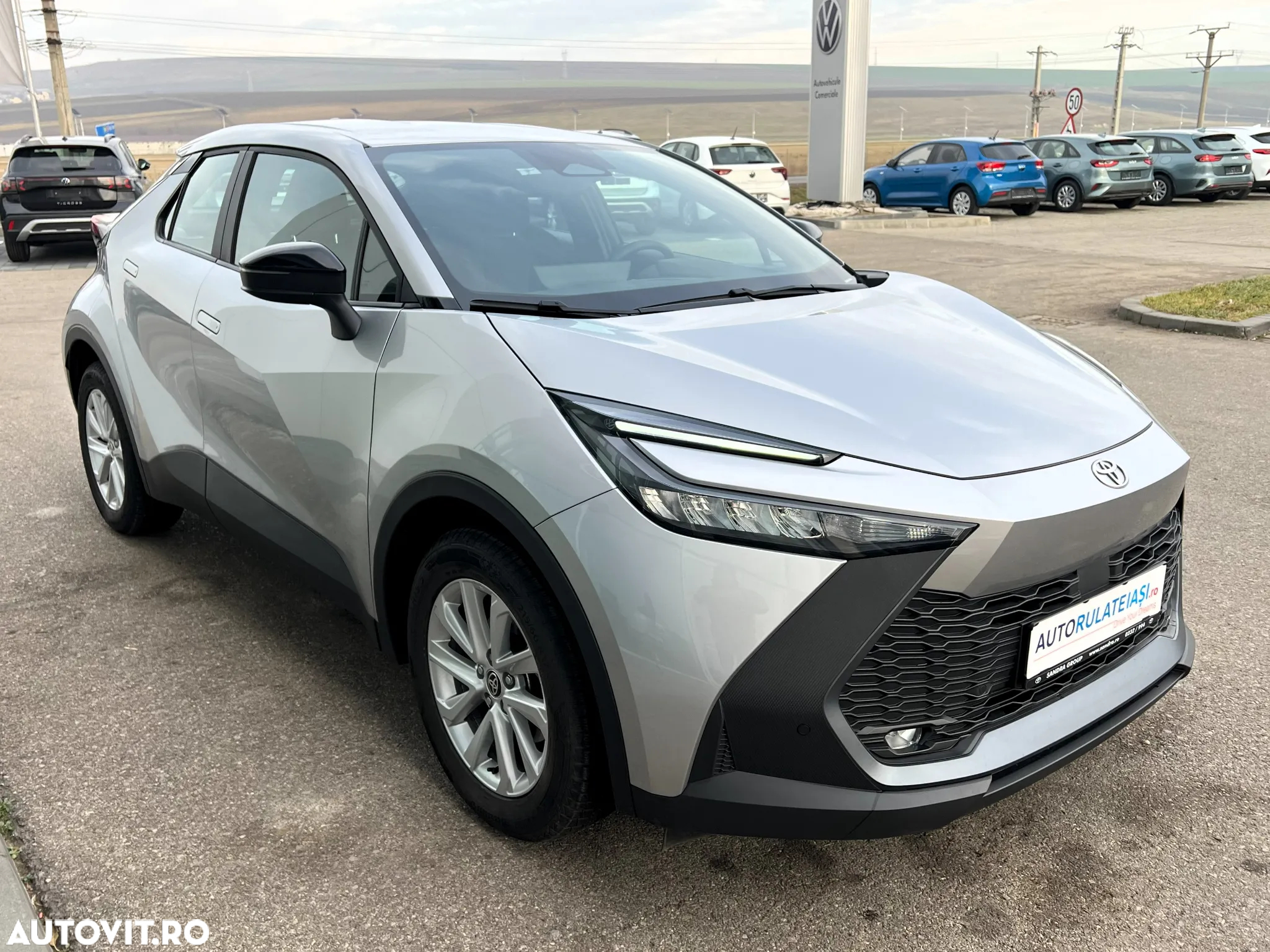 Toyota C-HR - 12