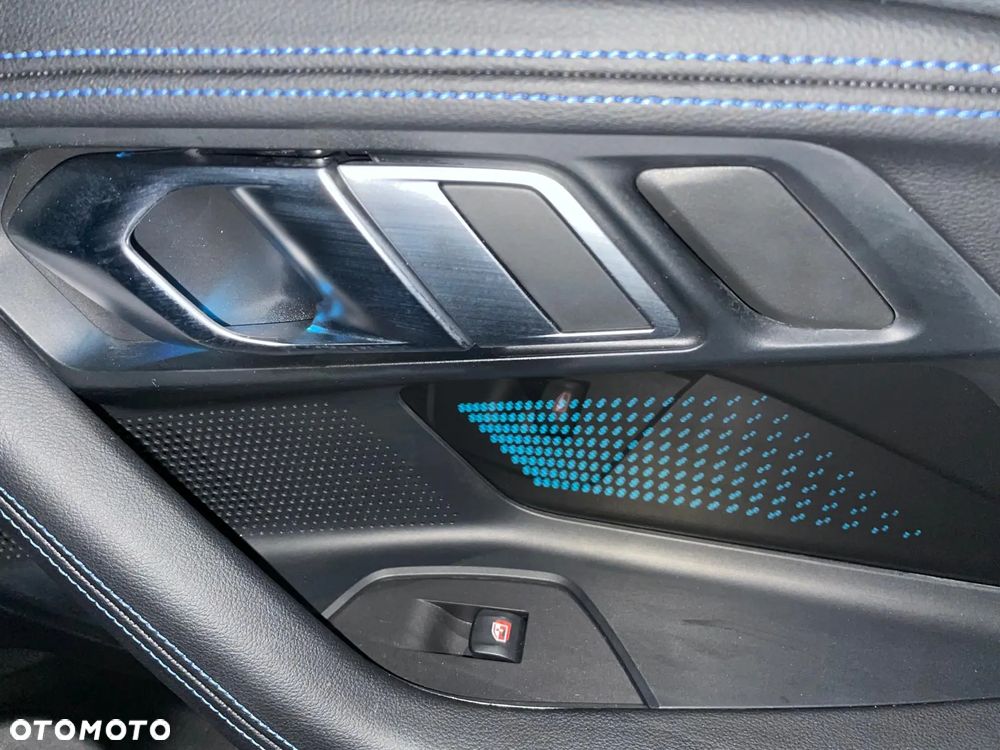 BMW Seria 2 220d M Sport - 28