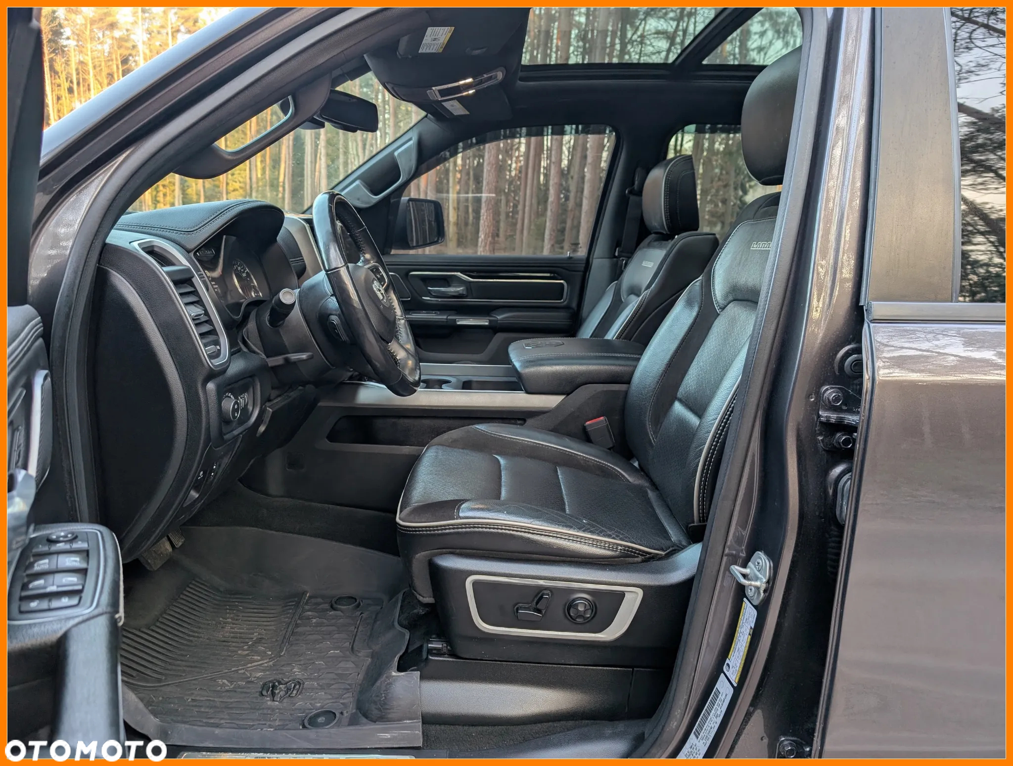 RAM 1500 Crew Cab Laramie - 15