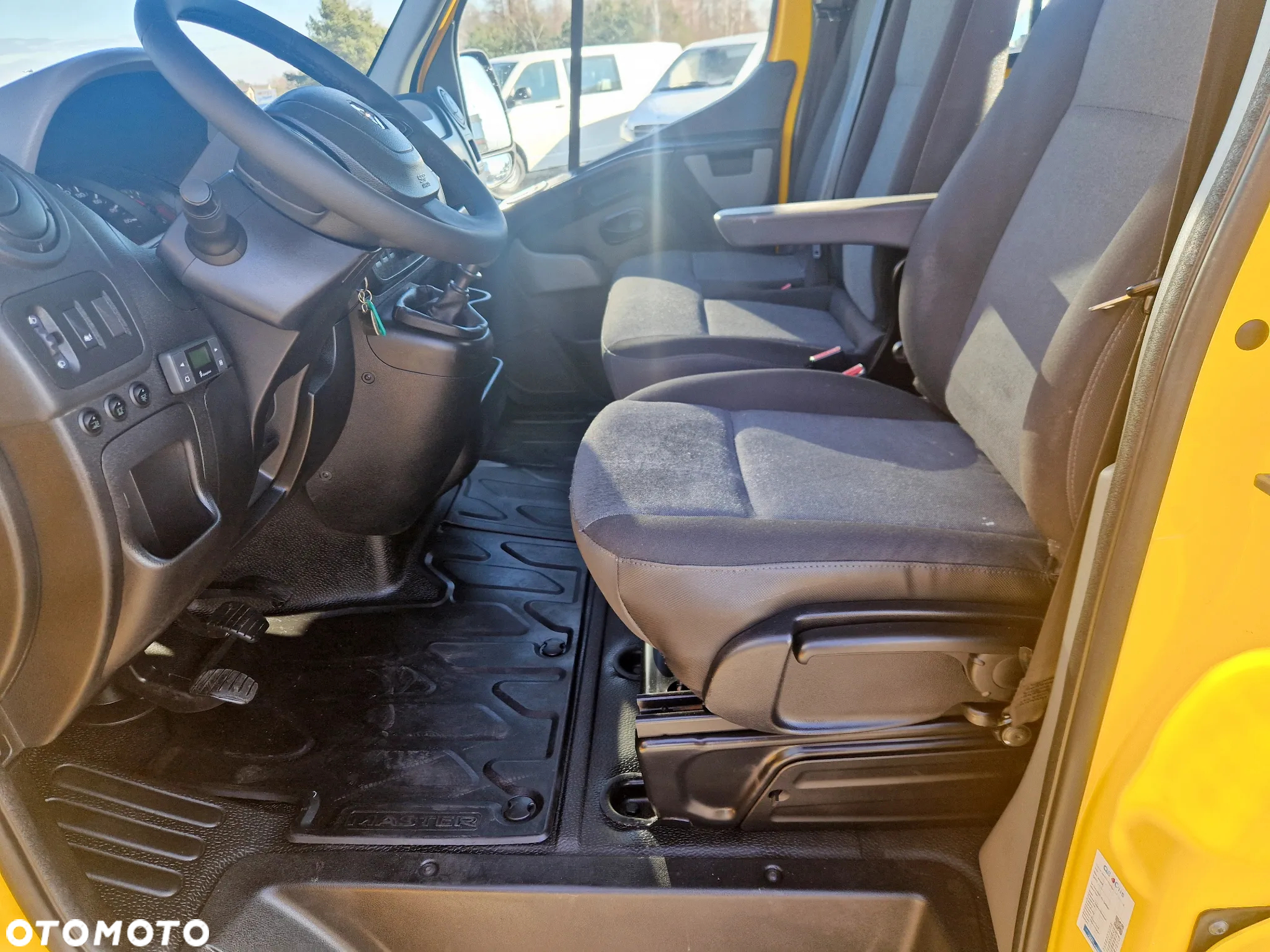 Renault MASTER 2,3 DCI 145 KONNA DOKA BRYGADÓWKA 7 OSOBOWA HDS HIAB 1000KG KLIMA 3,3M SKRZYNIA 104T/KM PRZEBIEGU GWARANCJA BLIŻNIAKI DO 3,5T - 13