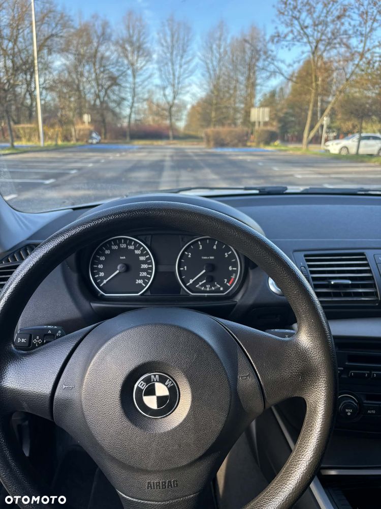 BMW Seria 1 - 13