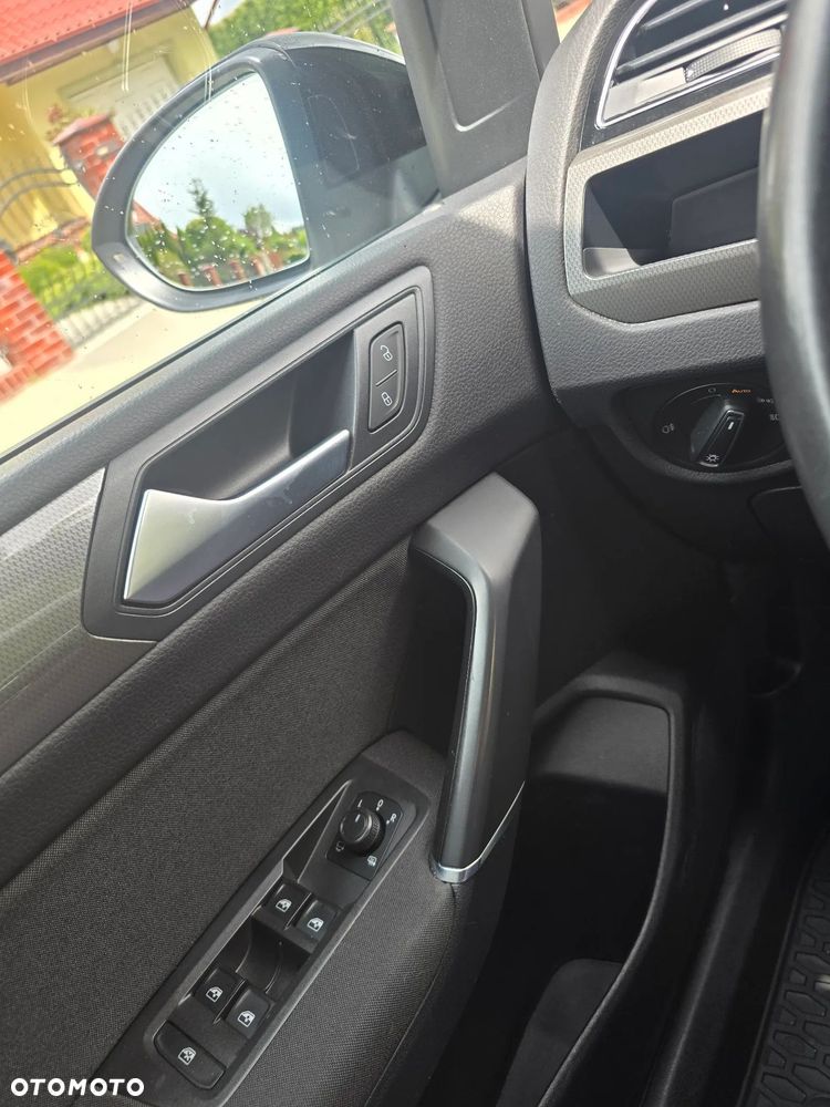 Volkswagen Touran 1.6 TDI SCR IQ.DRIVE - 21