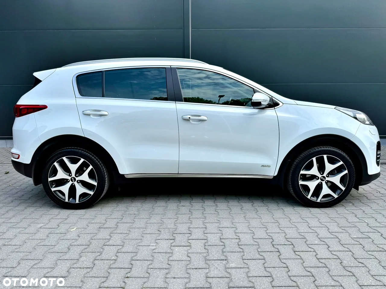 Kia Sportage 1.6 T-GDI AWD DCT GT LINE - 8
