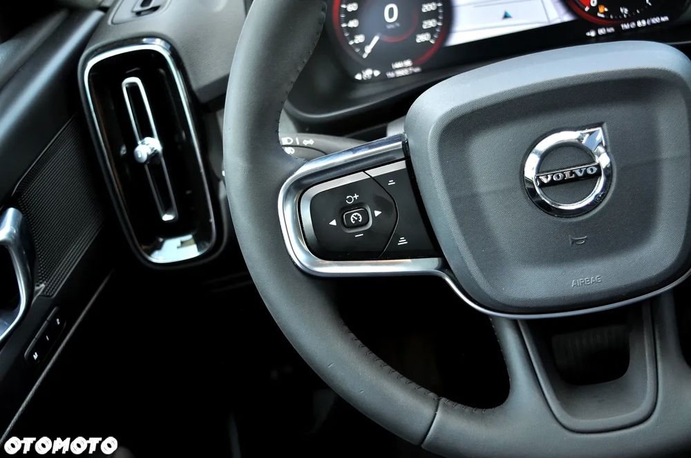 Volvo XC 40 D3 SCR Inscription - 21